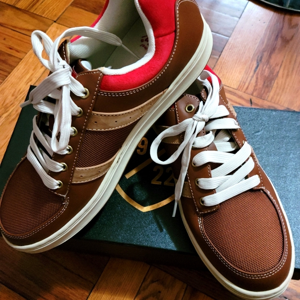 New Penguin Shoes Size US 10 Brown and Red